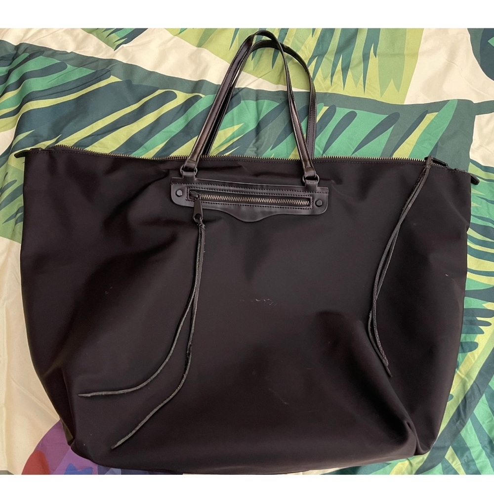 Rebecca Minkoff Black Satchel Tote
Excellent Preloved condition
